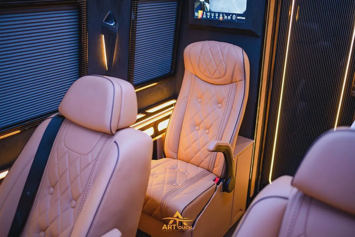 Mercedes Benz Sprinter D516 GCC zero km-4-4