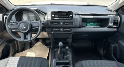Mitsubishi L200 GL Mitsubishi L200 2.4L DIESEL DC 4WD GL New Face 5MT-4