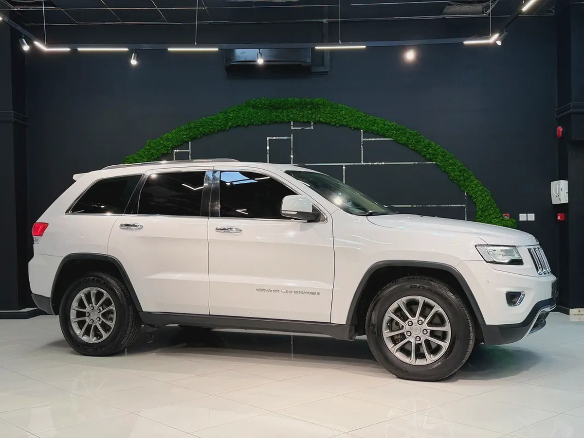 jeep Grand Cherokee Limited Gcc-4-4