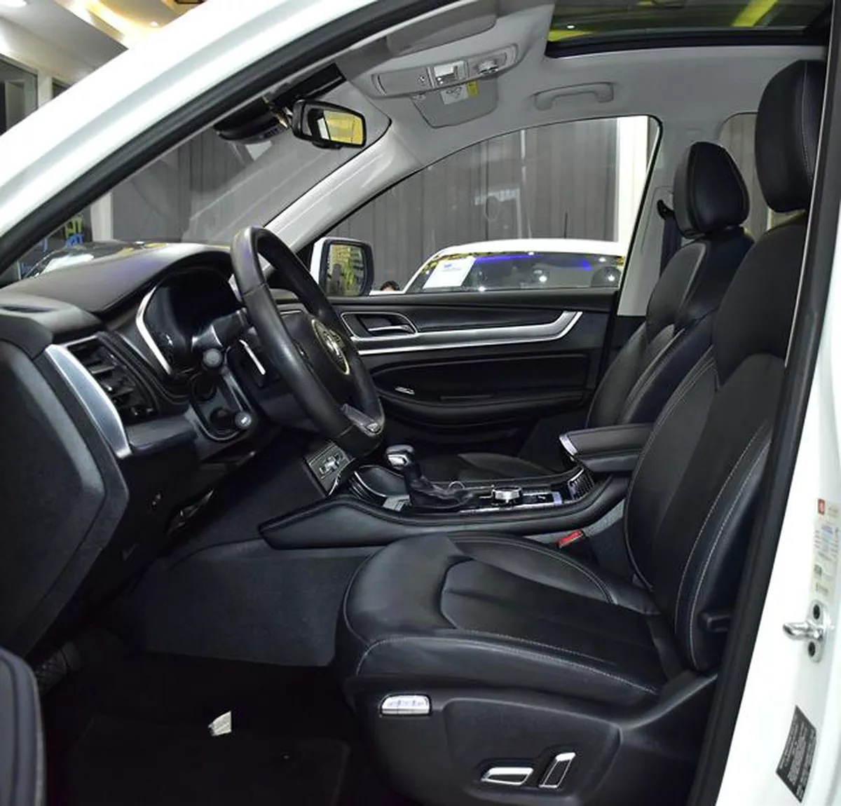 MG RX8 30T 4WD ( 2020 Model ) in White Color GCC Specs-6-6