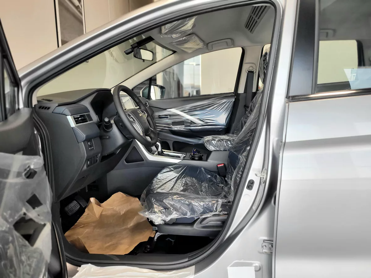 2025 Mitsubishi Xpander Cross PREMIUM-10-10
