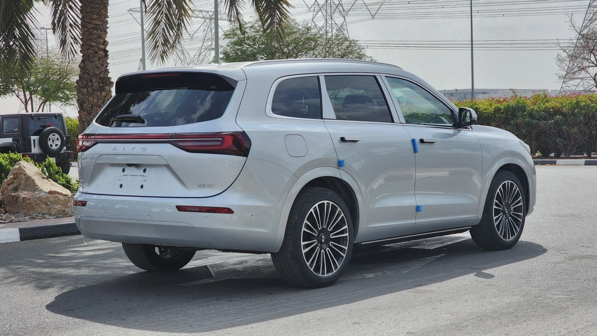 AITO M7 (Silver)-8-8