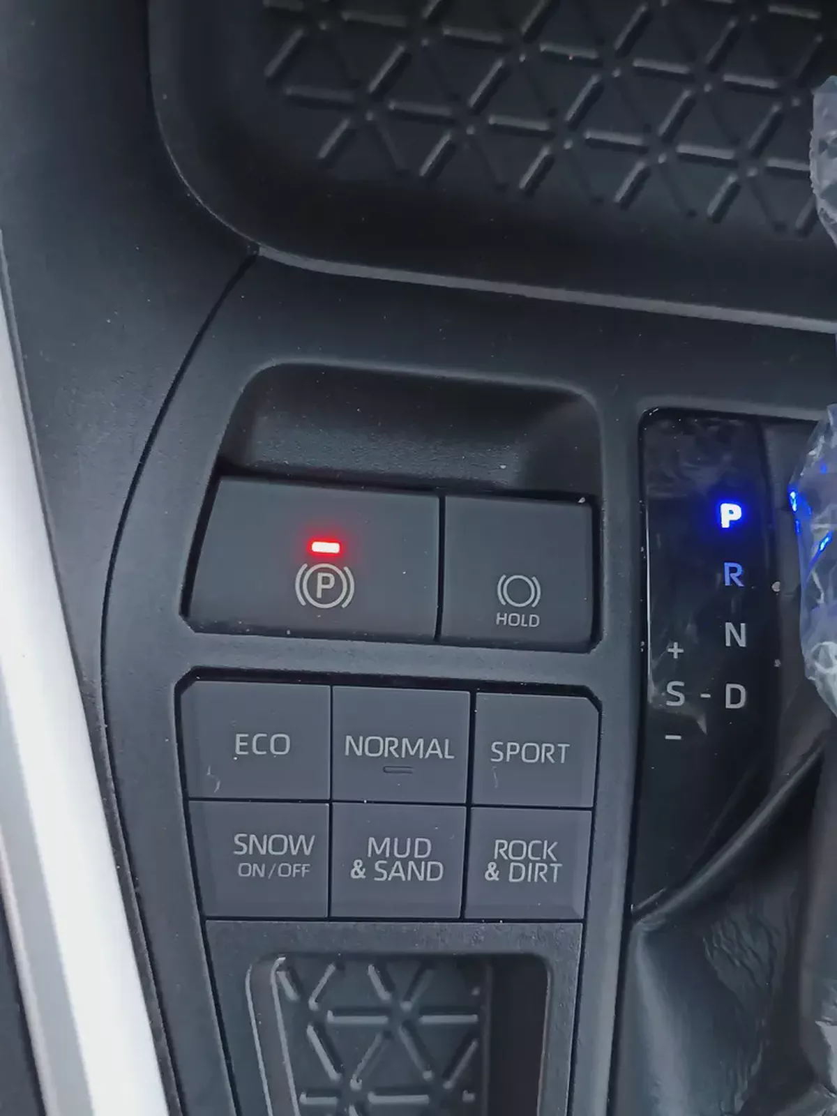 Toyota RAV4 LE 2020 | American Specs | Well Maintained SUV-12-12