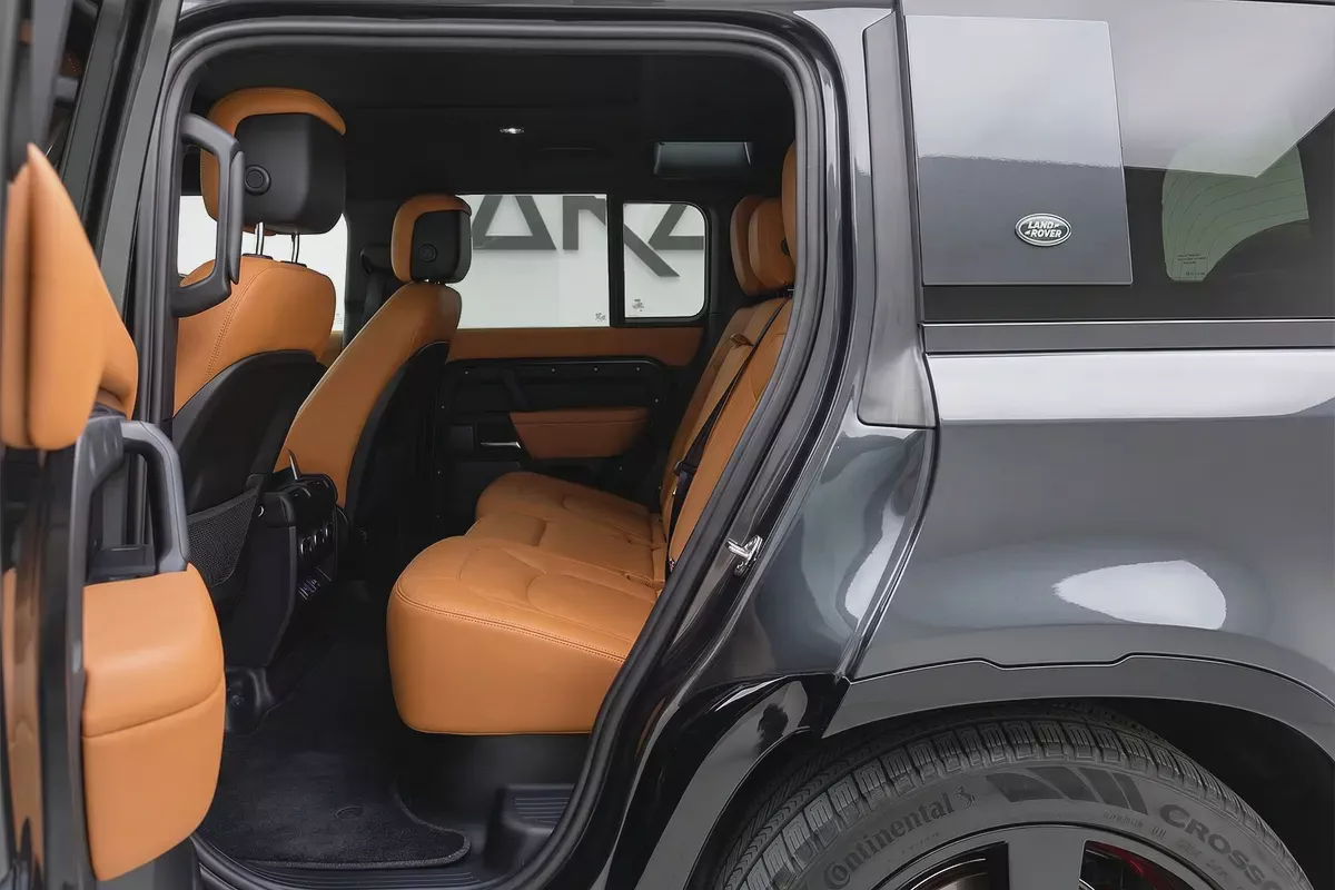 Land Rover Defender P525 2023 l AED 7,050 P.M l 0% Downpayment l Excellent Condition-14-14