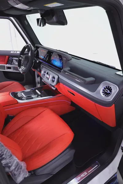 G63 GCC MANUFAKTUR EDITION + DOUBLE NIGHT PACKAGE CARBON INT+ 5 YEARS WARRANTY + FREE NANO COATING-6