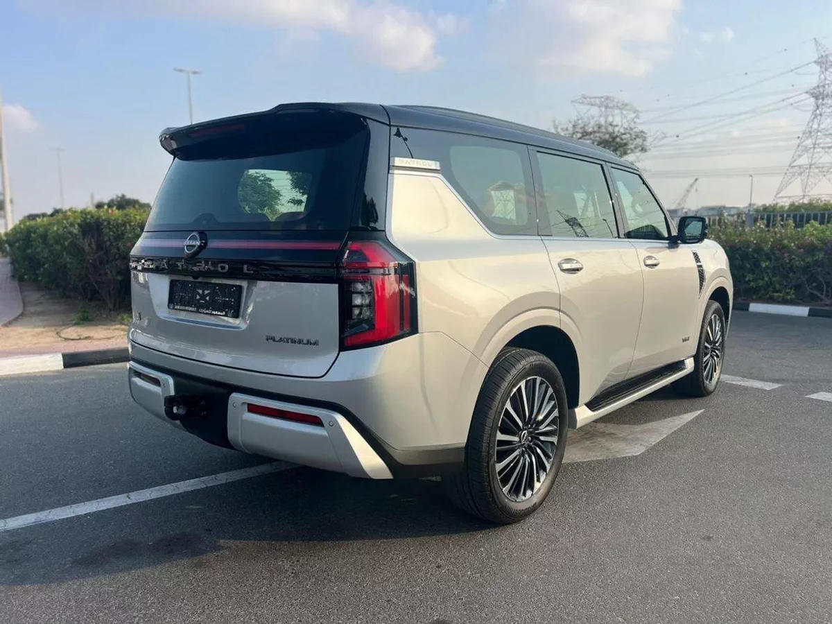 Nissan Patrol LE PLATINUM CITY (EXPORT PRICE)-3-0