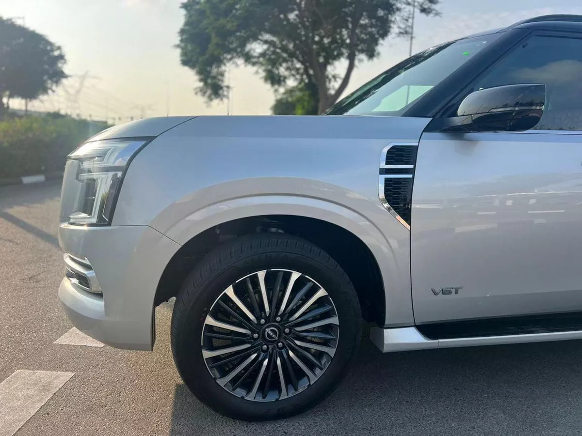 Nissan Patrol LE PLATINUM CITY (EXPORT PRICE)-5-0