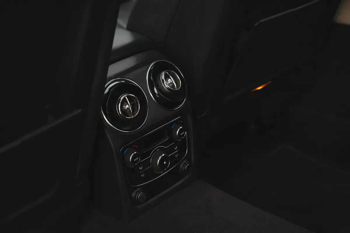 JAGUAR XJL LUXURY 2013!! GCC SPECS-9-9