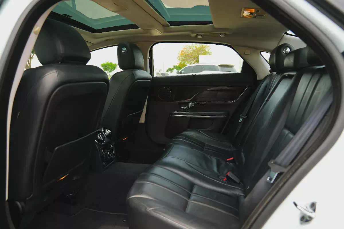 JAGUAR XJL LUXURY 2013!! GCC SPECS-11-11