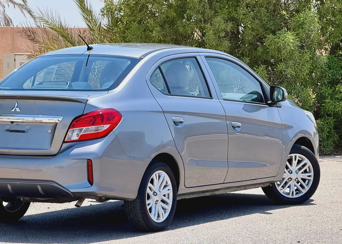 GLX TOPLINE TRIM 1.2L GCC , ACCIDENT FREE, (410/-MONTHLY)