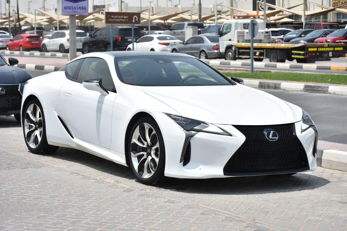 LEXUS LC500 2018 COUPE | WHITE