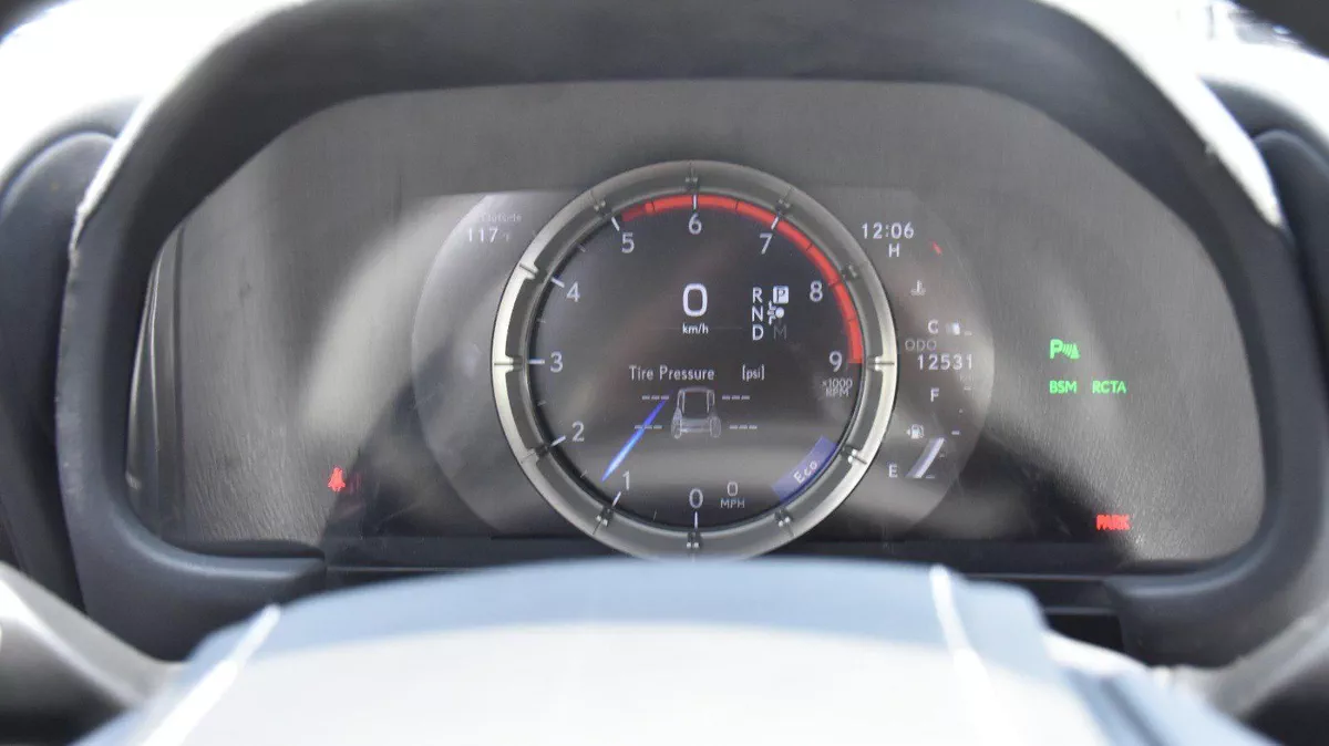LEXUS LC500 2018 COUPE | WHITE-2-2