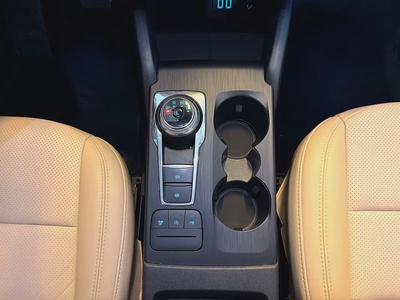 Ford Escape 1.5L EcoBoost Trend Plus 2021 Model GCC Specs With Full Service History  Warranty-16