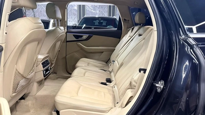 Audi Q7 45 TFSI quattro S line 2016 GCC Warranty and Finance Available-2