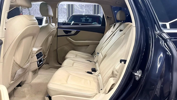Audi Q7 45 TFSI quattro S line 2016 GCC Warranty and Finance Available