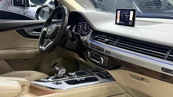 Audi Q7 45 TFSI quattro S line 2016 GCC Warranty and Finance Available