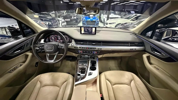 Audi Q7 45 TFSI quattro S line 2016 GCC Warranty and Finance Available