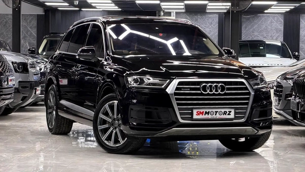 Audi Q7 45 TFSI quattro S line 2016 GCC Warranty and Finance Available