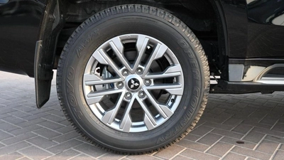 Mitsubishi Pajero Sport Pajero sport 2.4 deisel automatic-6