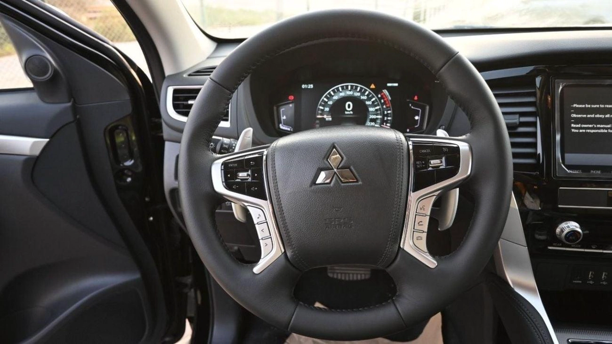 Mitsubishi Pajero Sport Pajero sport 2.4 deisel automatic-15-0