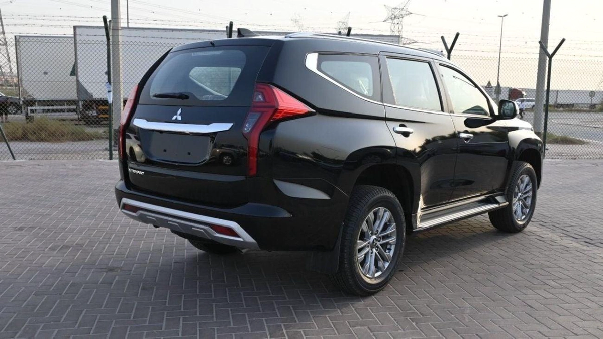 Mitsubishi Pajero Sport Pajero sport 2.4 deisel automatic-8-0
