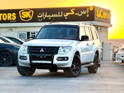 Mitsubishi Pajero  3.5L Petrol | RockFord System | Sunroof-0