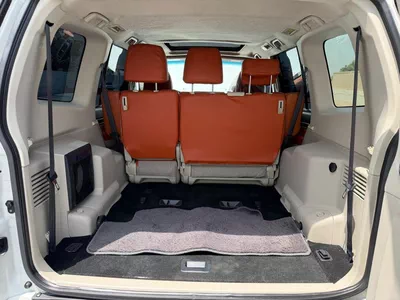 Mitsubishi Pajero  3.5L Petrol | RockFord System | Sunroof-20