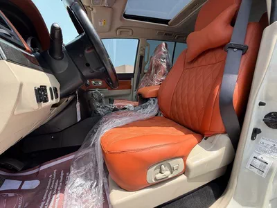 Mitsubishi Pajero  3.5L Petrol | RockFord System | Sunroof-8