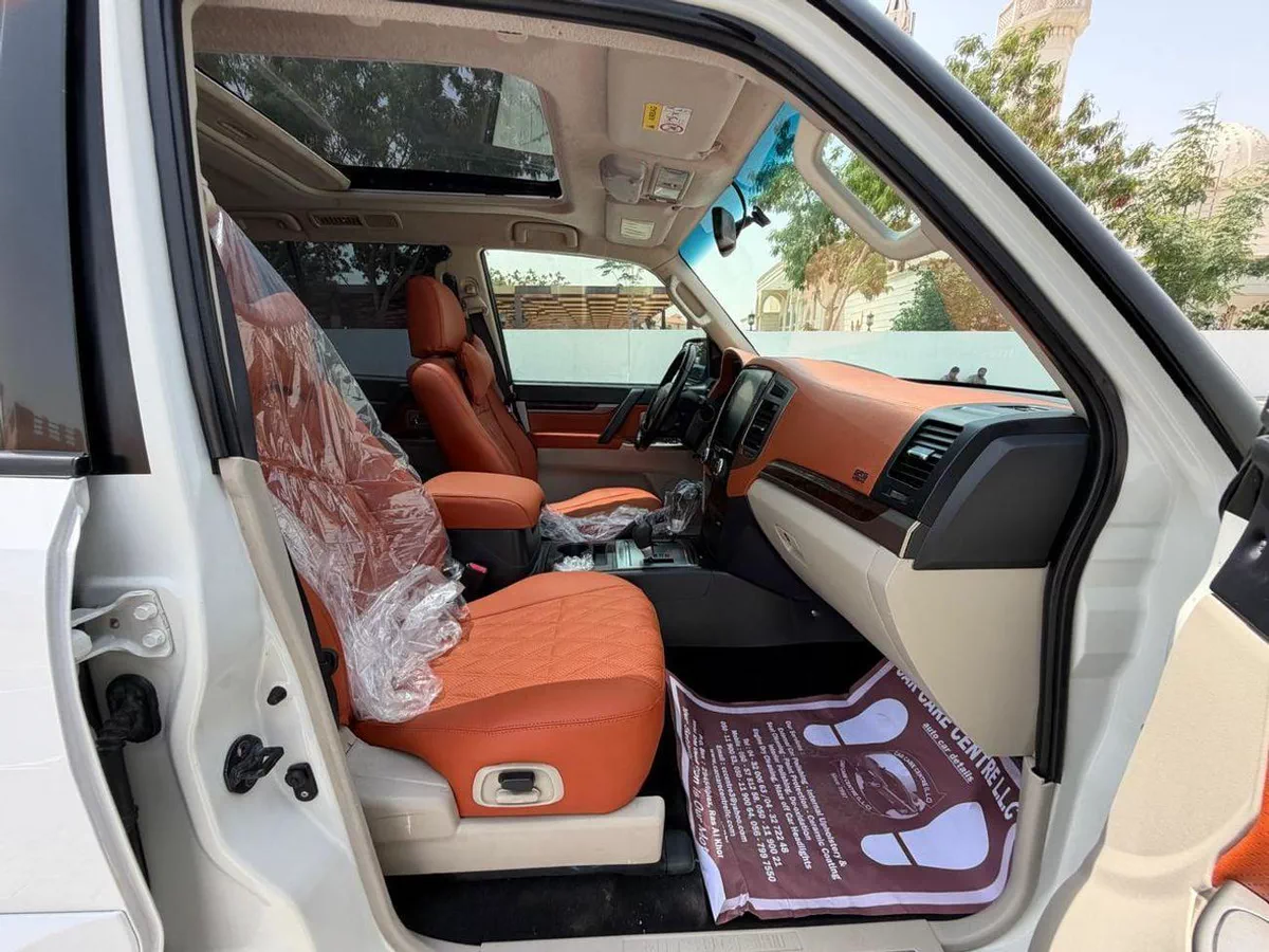 Mitsubishi Pajero  3.5L Petrol | RockFord System | Sunroof-16-0