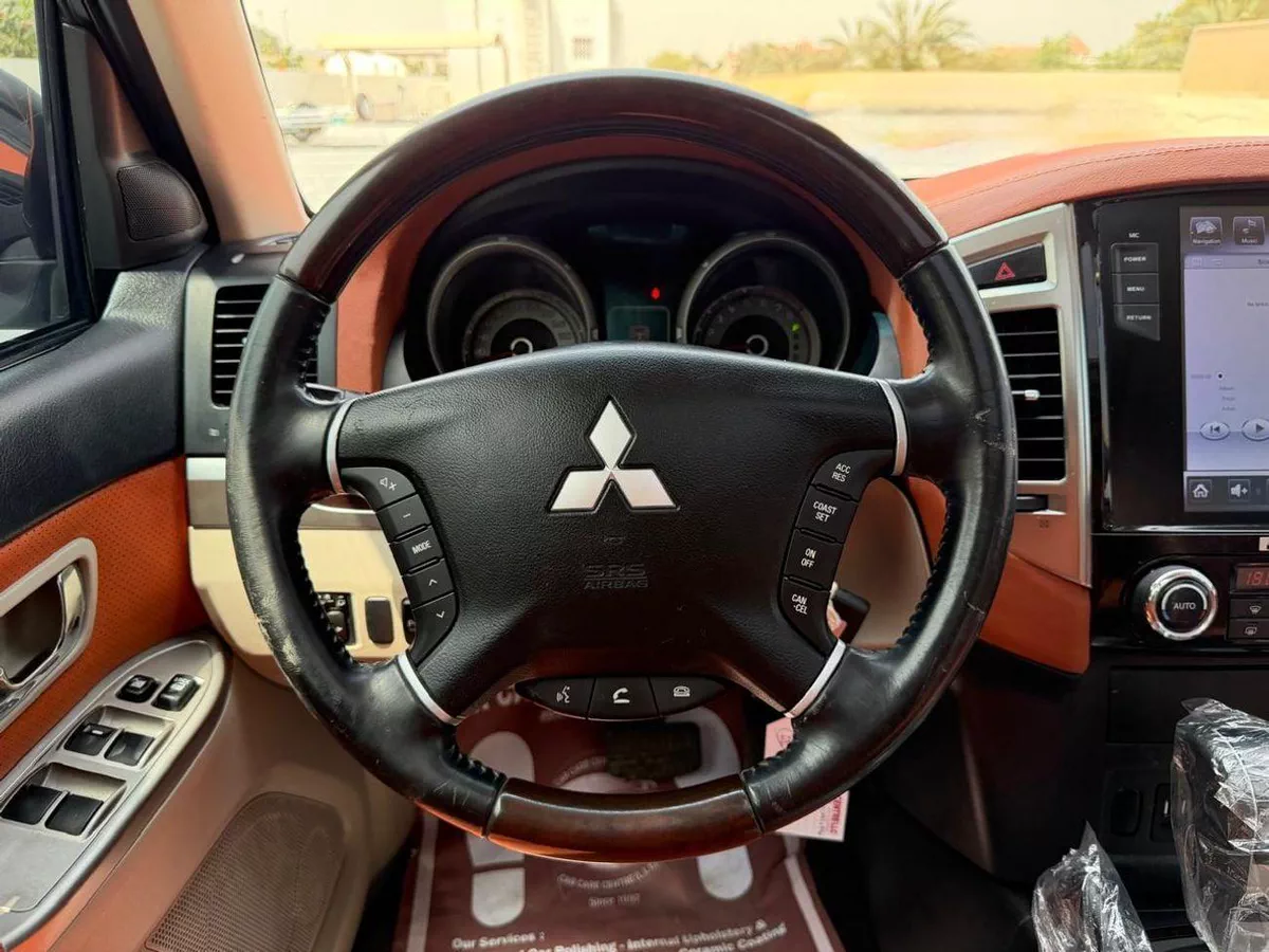 Mitsubishi Pajero  3.5L Petrol | RockFord System | Sunroof-22-0