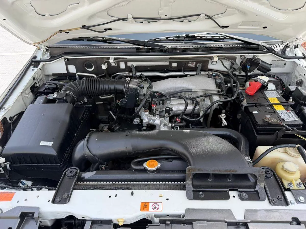 Mitsubishi Pajero  3.5L Petrol | RockFord System | Sunroof-23-0
