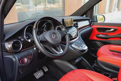 2023 Mercedes-Benz V-Class | GCC Specs | Pristine Condition-9