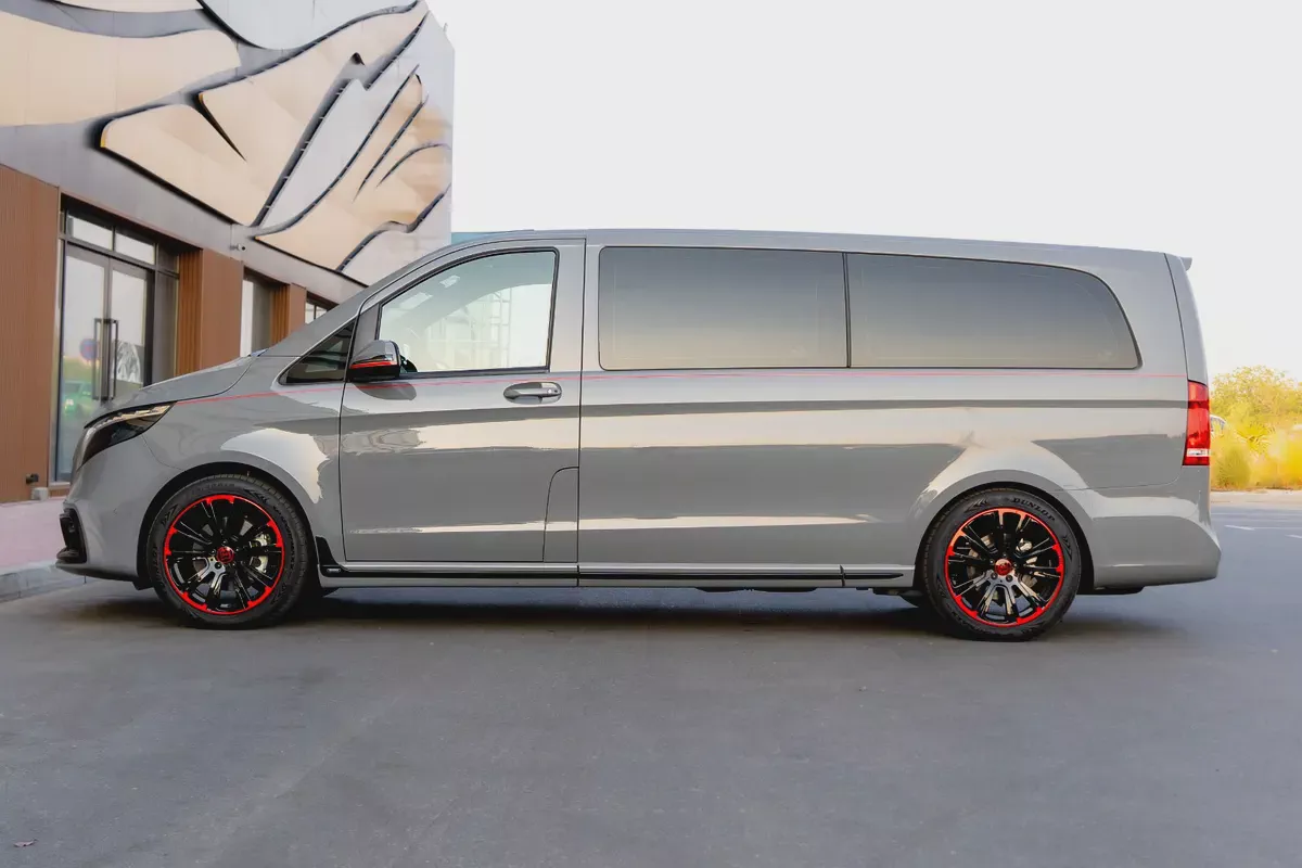 2023 Mercedes-Benz V-Class | GCC Specs | Pristine Condition-5-5