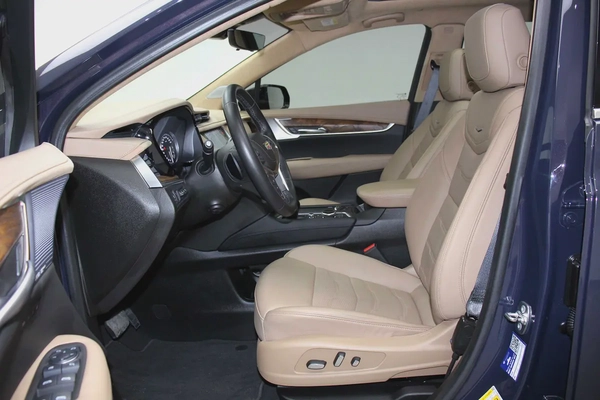 2024 Cadillac XT5 Platinum AWD - GCC Specs