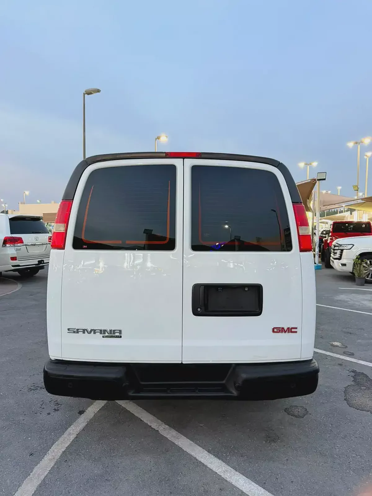 2015 GMC Savana Passenger Van GCC Specs-3-3