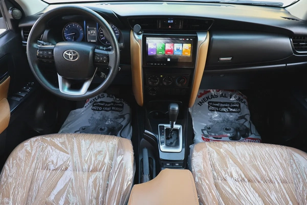 Toyota Fortuner-2021-89000KM-GCC SPECS-EXCELLENT CONDITION