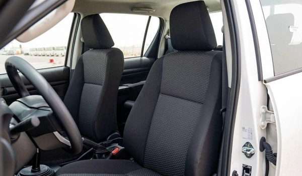 Toyota Hilux GL 2.4L Double Cab Utility