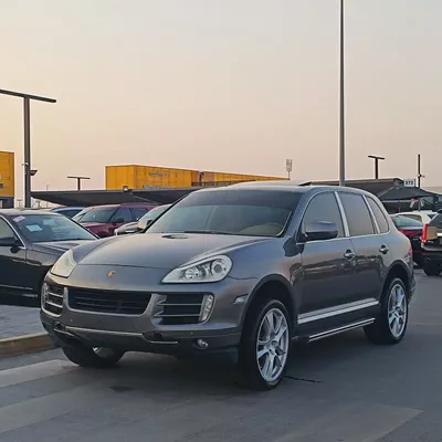 Well Maintained 2008 Porsche Cayenne Platinum Edition | GCC Specs-0