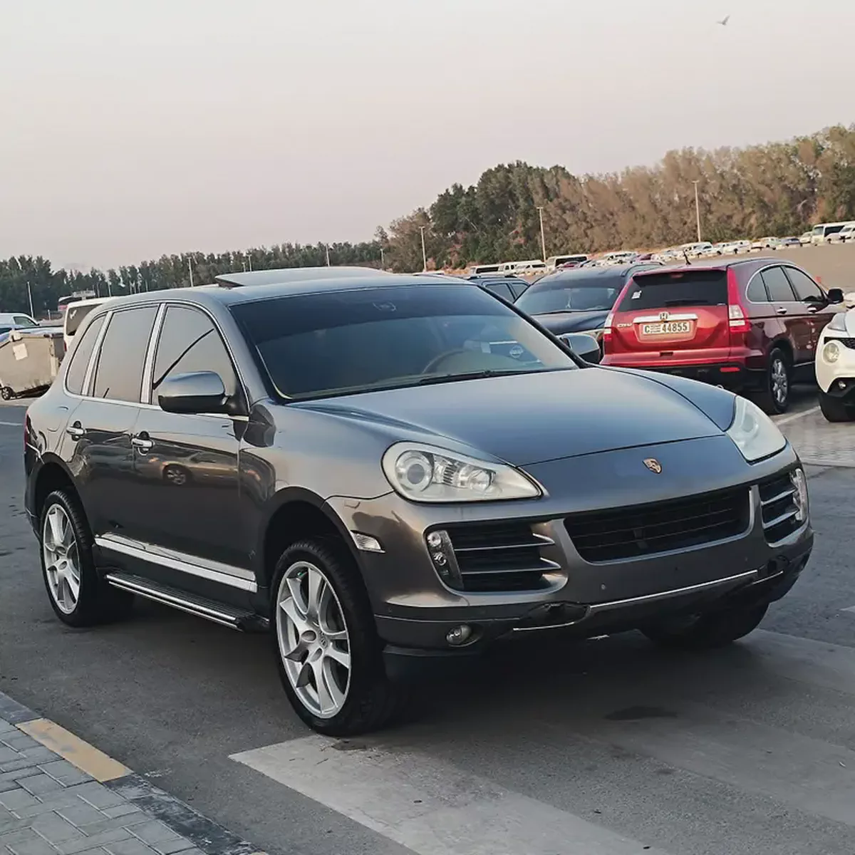 Well Maintained 2008 Porsche Cayenne Platinum Edition | GCC Specs-1-1