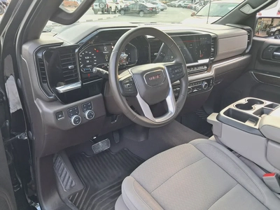 GMC Sierra SLE 5.3L Gcc Specs Single Owner 100% Original Paint Accident Free Very Well Maintained-10