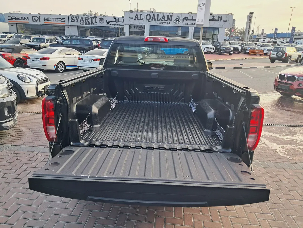 GMC Sierra SLE 5.3L Gcc Specs Single Owner 100% Original Paint Accident Free Very Well Maintained-7-7