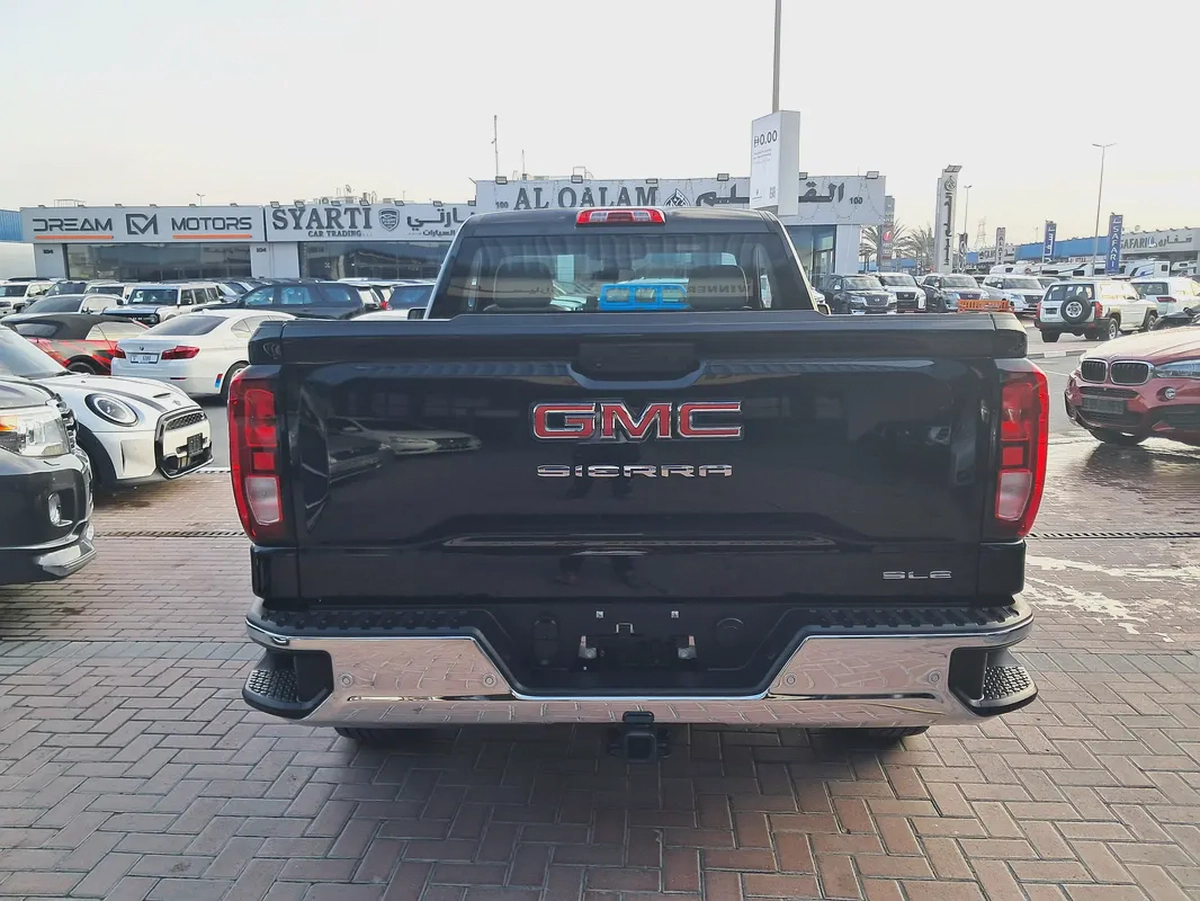 GMC Sierra SLE 5.3L Gcc Specs Single Owner 100% Original Paint Accident Free Very Well Maintained-9-9