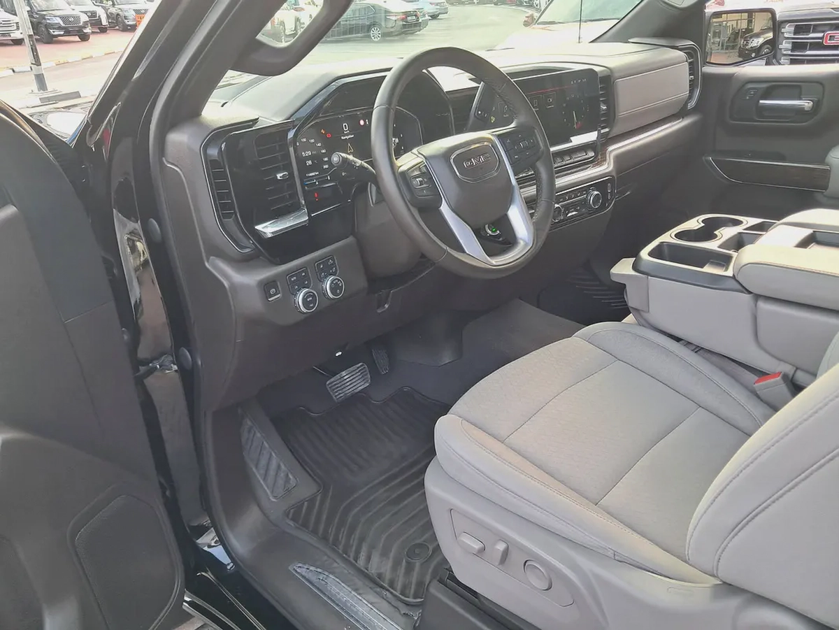 GMC Sierra SLE 5.3L Gcc Specs Single Owner 100% Original Paint Accident Free Very Well Maintained-12-12