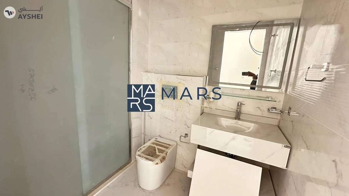 Brand new 5 bedrooms luxury villa with driver room for rent in Hoshi Sharjah for 175,000 AED yearly-8-8