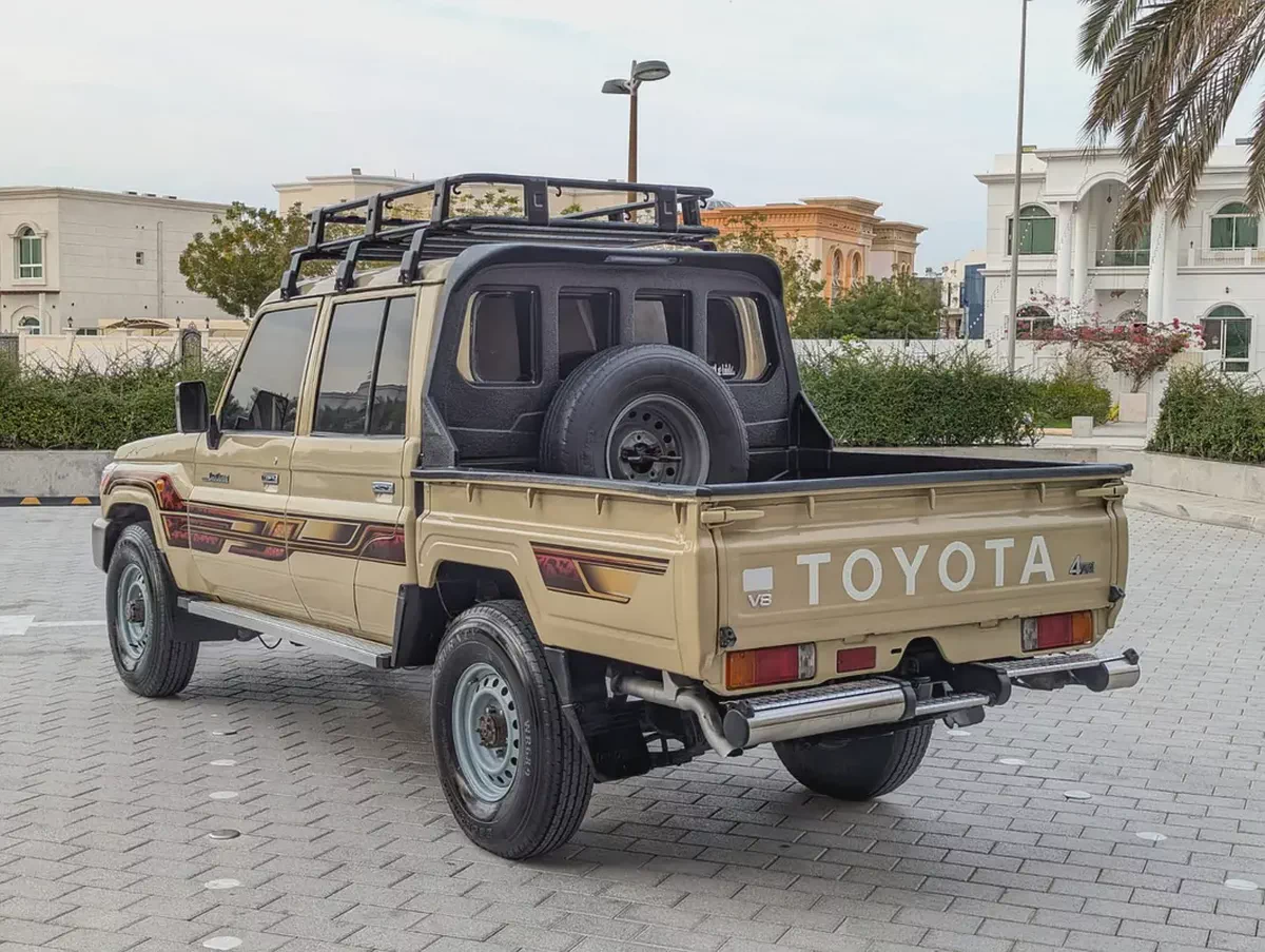 2020 TOYOTA LAND CRUISER PICK UP LC 79
SERIES DIESEL V8 4.5L GCC IN EXCELLENT CONDITION-10-10
