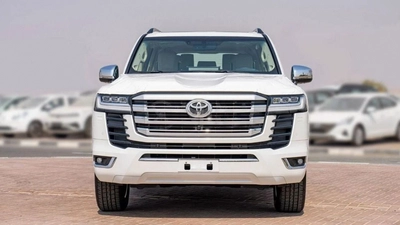 Toyota Land Cruiser LC300 VXR 3.3D AT MY2025 – WHITE-11