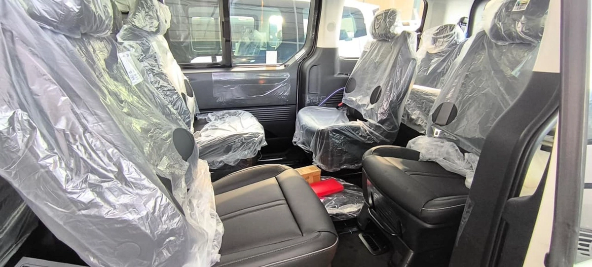 Hyundai Staria 2025 Diesel | 9 Seater Luxury | GCC Specs | Ready to Drive-5-5