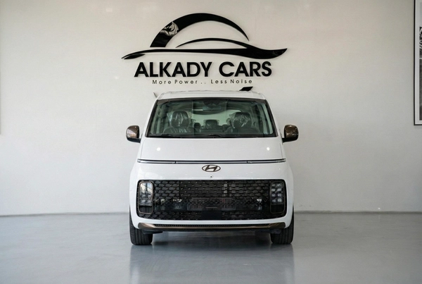 Hyundai Staria 2025 Diesel | 9 Seater Luxury | GCC Specs | Ready to Drive