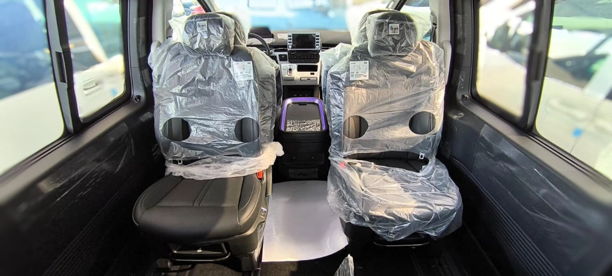 Hyundai Staria 2025 Diesel | 9 Seater Luxury | GCC Specs | Ready to Drive-20-20