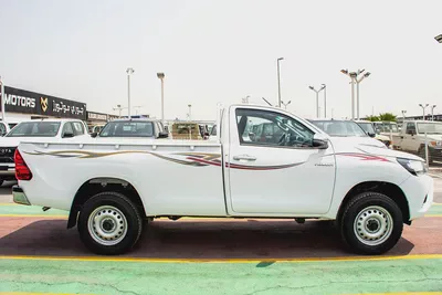 Toyota Hilux 2.7 Single Cab DLX 2026 GCC Specs-7